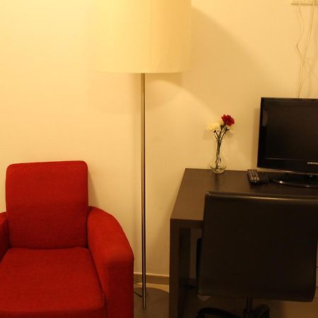 Momomotel - Self Check-In Hotel Am Stadion โคโลญ ภายนอก รูปภาพ