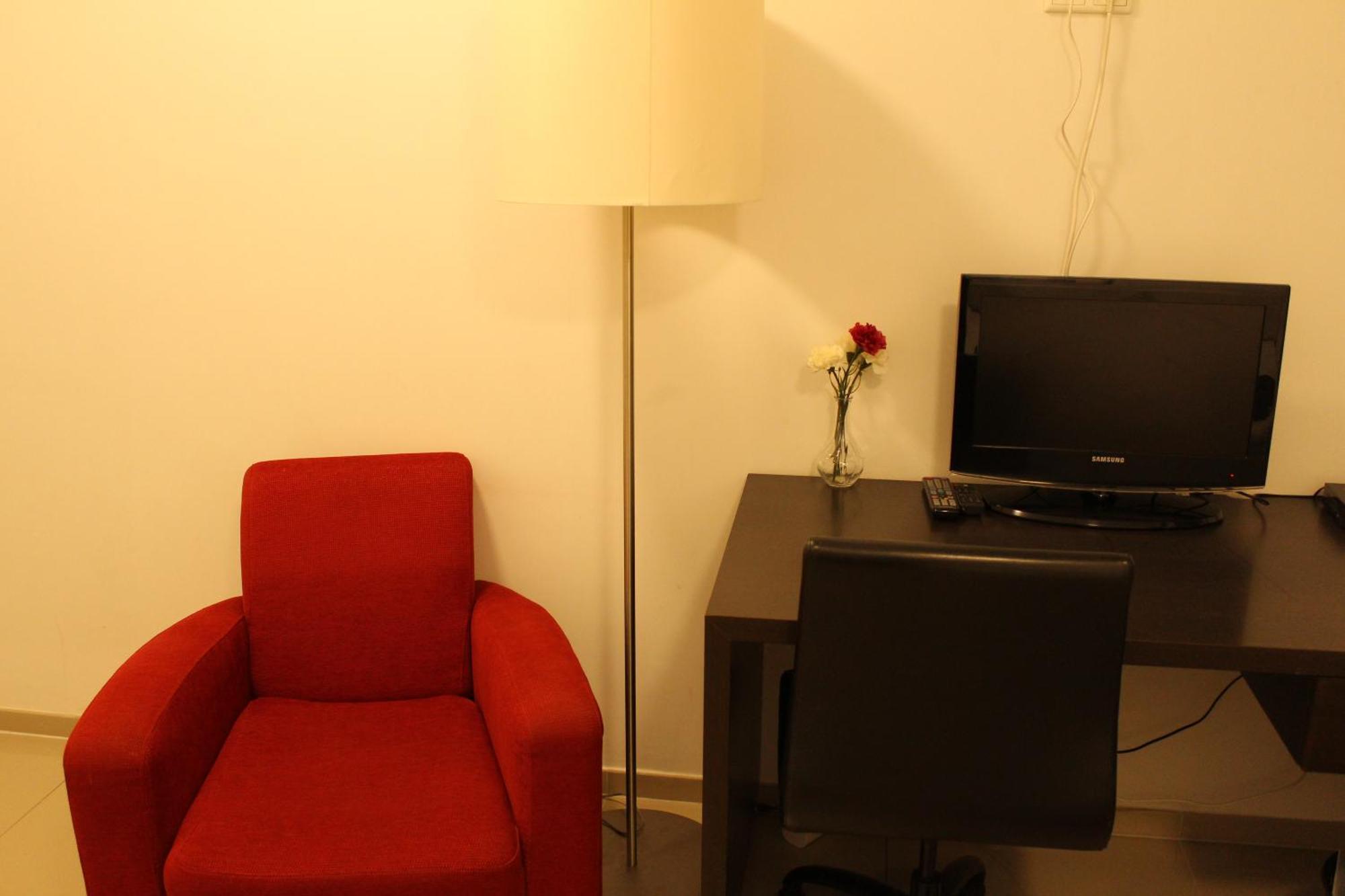 Momomotel - Self Check-In Hotel Am Stadion โคโลญ ภายนอก รูปภาพ
