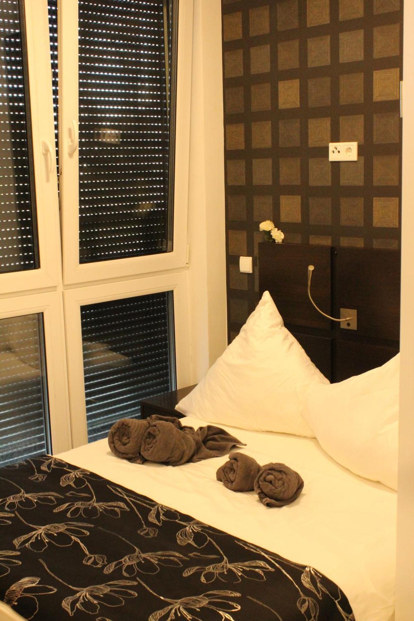 Momomotel - Self Check-In Hotel Am Stadion โคโลญ ภายนอก รูปภาพ